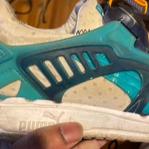Size 9 1/2 Puma
